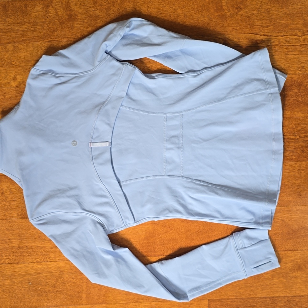 Lululemon Define Jacket. Light blue. size 6 - Picture 9 of 11